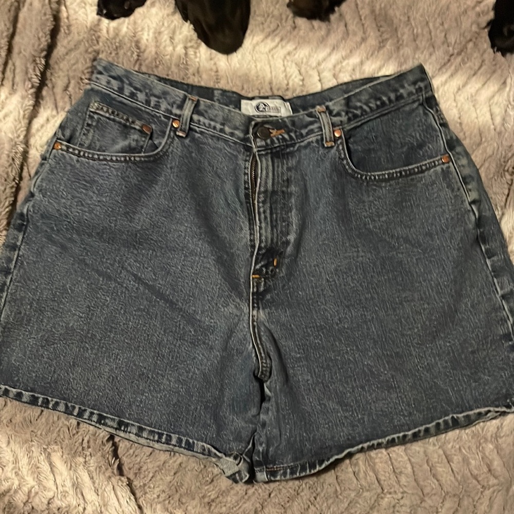 EUC Vintage Arizona Jeans Denim Shorts with Hem, Waist 17” flat, Sz 15/16